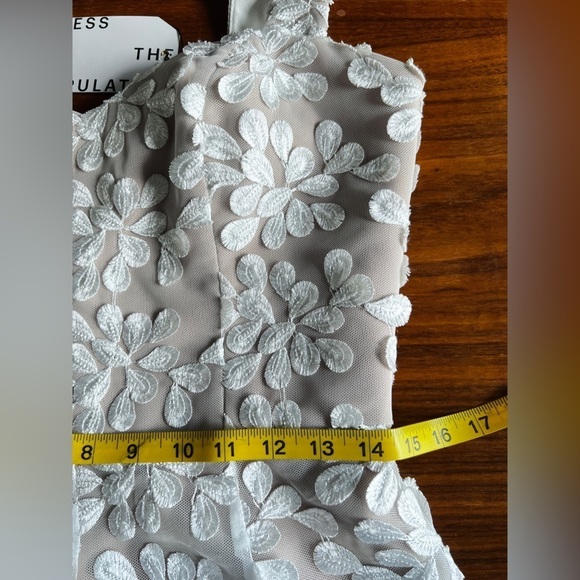 Dress the Population Anabel Semisheer Sweetheart Neck Gown Off White Size M NWT - Picture 15 of 16